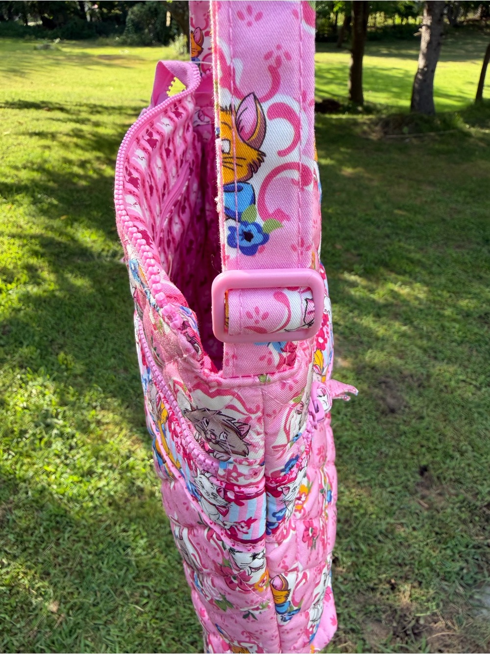 Vera Bradley Disney Aristocats Original Zip Hipster Crossbody NWT - Picture 9 of 14